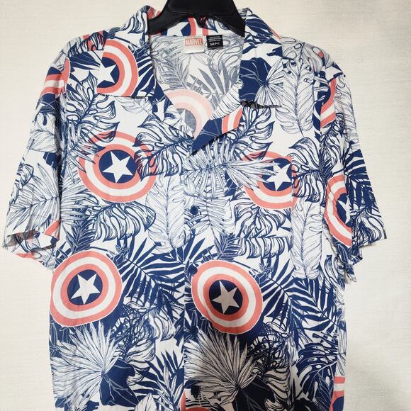 Captain America Hawaiian shirt short sleeve button down shirt men's size small - Picture 2 of 7